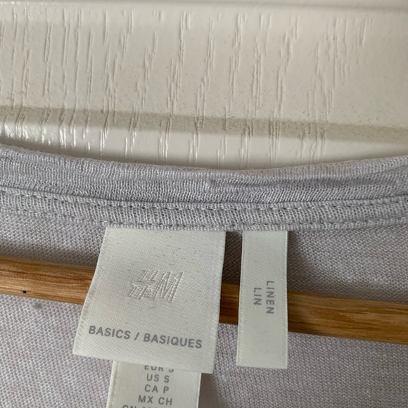 Linen V-neck shirt - Picture 2 of 2